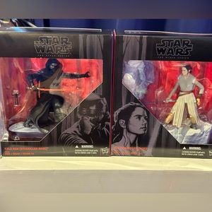 Star Wars Black Series Rey and Kylo Ren Starkiller Base figures